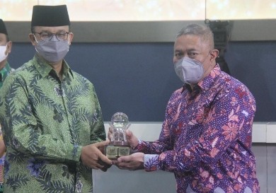 JNE Raih Penghargaan Muzakki Istimewa Award 2022 dari Baznas Indonesia