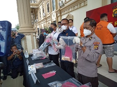 Dirkrimsus Polda Jambi Amankan 5  Pelaku Perdagangan Emas Ilegal 