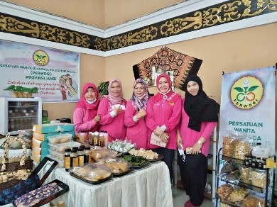 Pengprov Perwosi Jambi  Hadir di Bazaar Ramadhan 1443 H