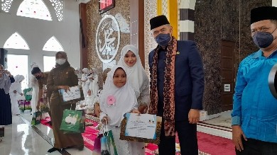 1560 Siswa SD, SMP Se Kota Jambi Wisuda Tahfiz,  Fasha : Target 10.000