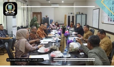 Komisi II Laksanakan RDP Dengan Jajaran Pimpinan Bank 9 Jambi