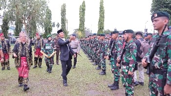 Ketua DPRD Edi Purwanto Bangga dan Apresiasi Pasukan Satgas Yonif Raider 142 Kesatria Jaya