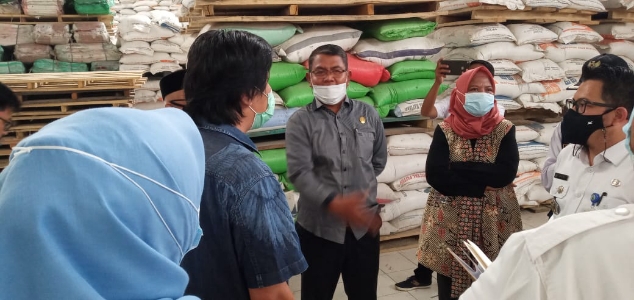 Komisi II DPRD Kota Jambi Turlap ke Pergudangan di Kota Jambi