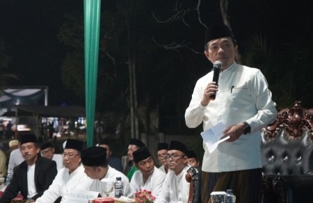 Gubernur Al Haris Apresiasi Ponpes Thoriqul Jannah Al-Firdaus yang Gratis untuk Umat 