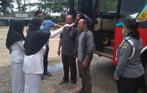 Selama PPKM Masyarakat Pilih Naik Bus ke Pulau Jawa 