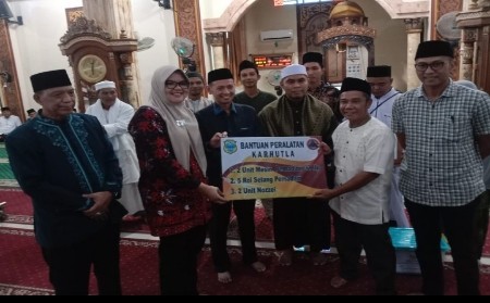 Bupati Dillah dan Wabup Muslimin Pimpin Safari Ramadan di Kuala Jambi 