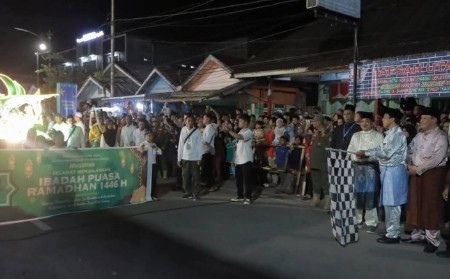 Bupati Tanjung Jabung Barat membuka Festival Arakan Sahur  Menyambut Ramadan 1446 H Tahun 2025