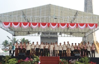 Gotong Royong Serentak Sambut Hari Peringatan Hari Pramuka ke-64 dilepas Bupati secara serentak