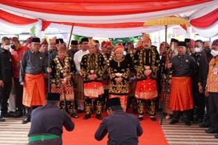 Mendagri dan Jaksa Agung Dianugerahi Gelar Adat Melayu Jambi