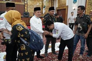 Gubernur Al Haris Hadiri Halal Bihalal APDESI, PABPDSI dan PPDI, Hati Hati Menggunakan Dana Desa 