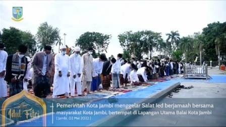 Walikota dan Wawako Shalat Idul Fitri di Balai Kota Jambi