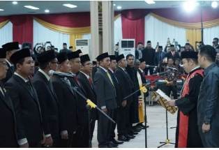 dewan241.jpg