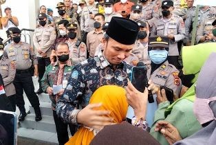 Temui Pendemo, Edi Purwanto: Saya akan Berjuang Membela Hak Rakyat