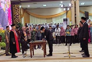 kemas2.jpg