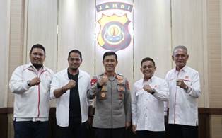 Kapolda Jambi Irjen Pol. Rusdi Hartono Silaturahmi Bersama Ketua dan Pengurus KONI Provinsi Jambi