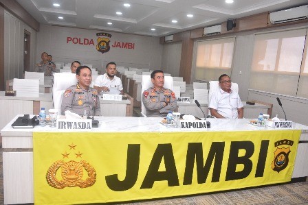 Kapolda Jambi Ikuti Pelaksanaan Rakor Inspektur Daerah Via Zoom