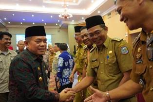 Buka Rakor Camat, Ini Pesan Gubernur Al Haris