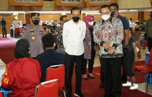 Polri Bersinergi dengan BEM dan OKP Gelar Vaksinasi Merdeka se-Indonesia