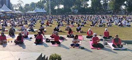 Peringatan Hari Yoga Internasional yang ke-12