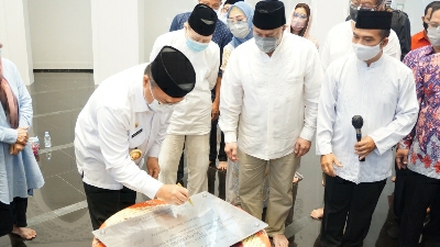 Gubernur Bangka Belitung Resmikan Masjid Megah Pendiri JNE