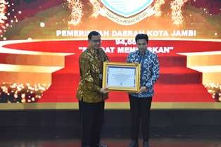 Pemkot Jambi Terima Penghargaan dari Lembaga ANDRI