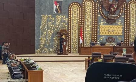 Walikota Maulana Hadiri Paripurna DPRD Kota Jambi